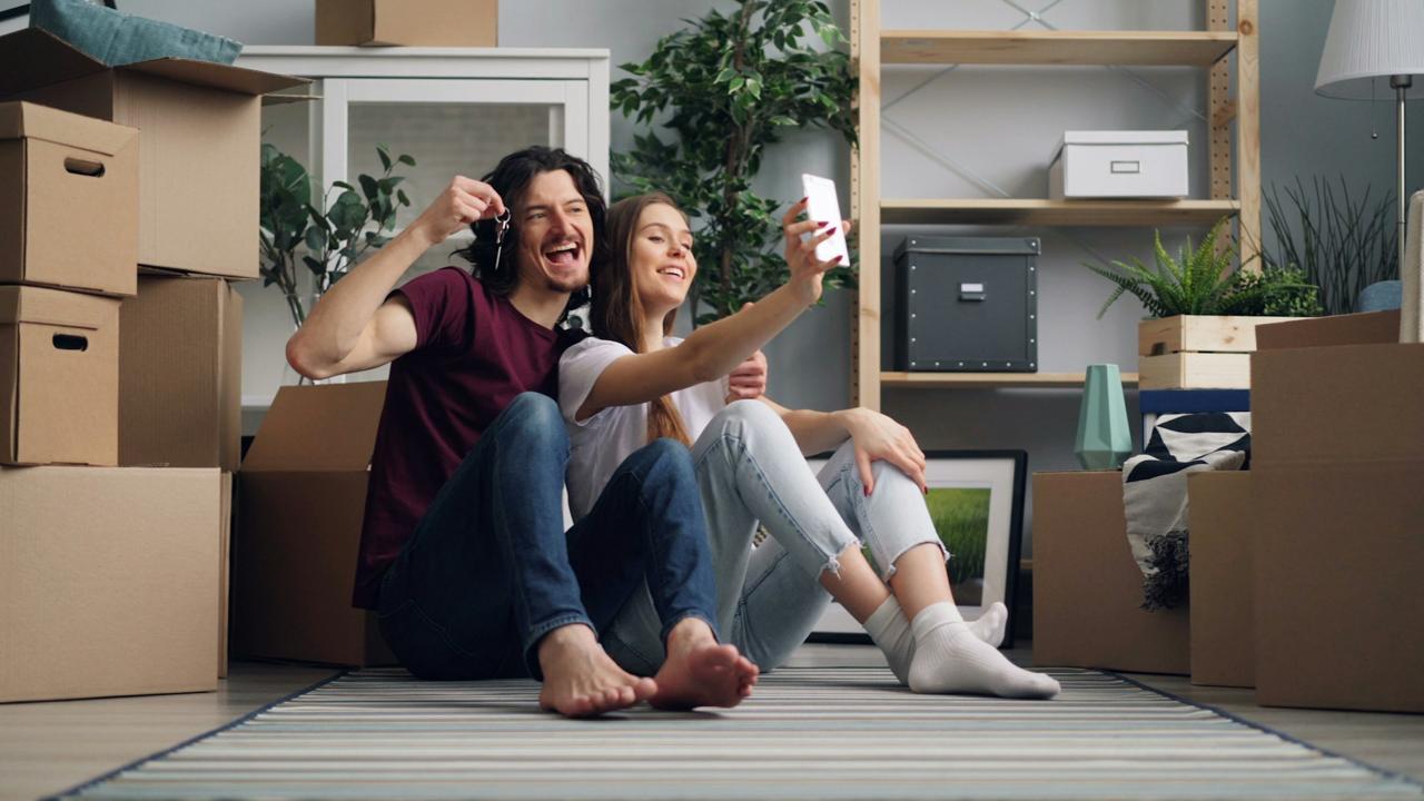 moving into apartment